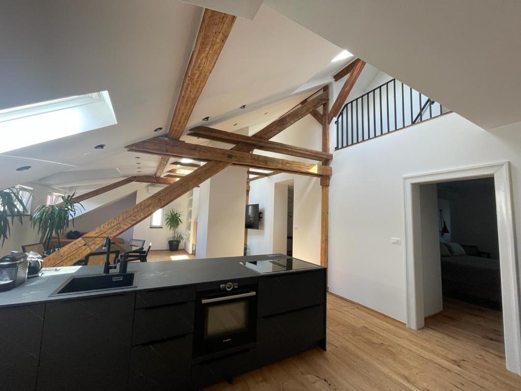 Split Rooftop Loft 외부 사진